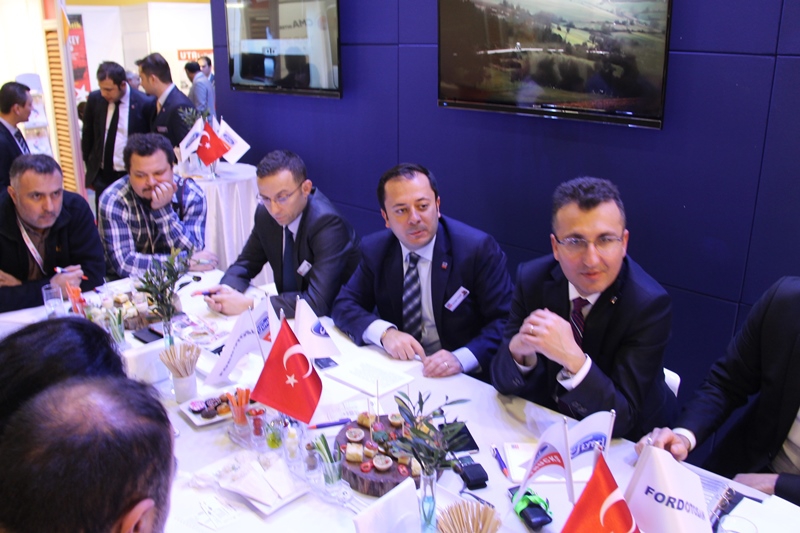 Ford Trucks 1846T Midilli Çekici Logitrans’ta
