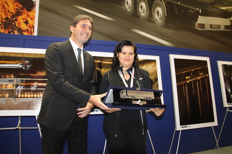 Ford Trucks 1846T Midilli Çekici Logitrans’ta 13