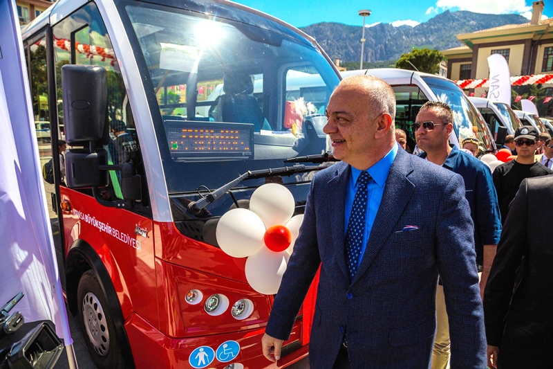 Manisa'nın ulaşımı Karsan'a emanet 12