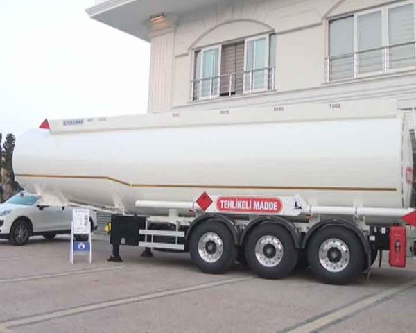 Koluman,Mersin'de müşterileriyle iftarda buluştu 16