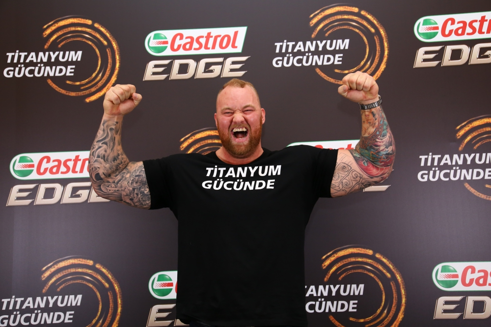 Game of Thrones’un “Dağ”ı “Castrol EDGE SUPERCAR”ı tanıttı! 1