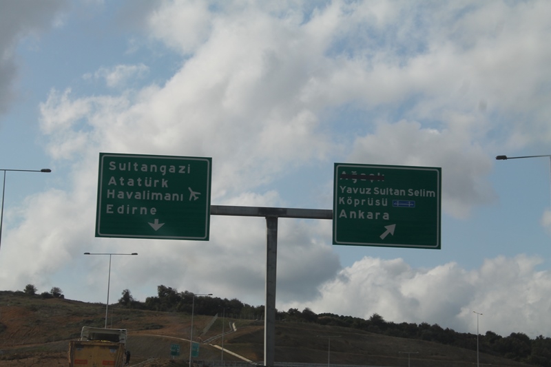 Boşuna trafik çilesi çektiğimizi kare kare kanıtladık 35