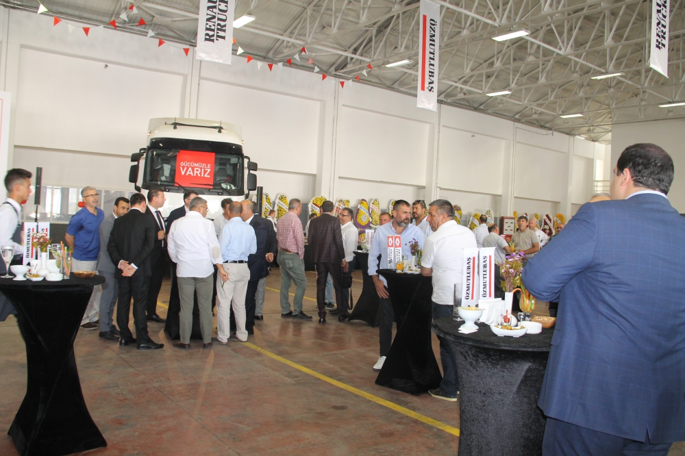 Renault Trucks Ege'de güçleniyor