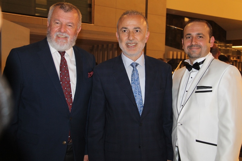 YDO’lu denizciler Çeşme’ye hayat verdi 26