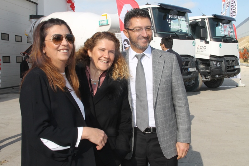 Ceyhan Otomotiv açılışı yaptı, 13 araç sattı 13