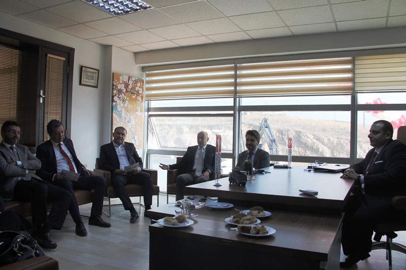 Ceyhan Otomotiv açılışı yaptı, 13 araç sattı 2
