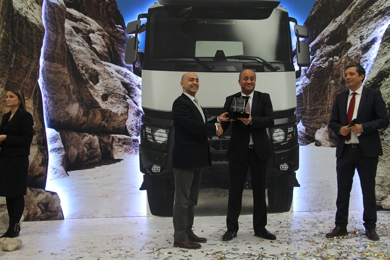 Ceyhan Otomotiv açılışı yaptı, 13 araç sattı 31