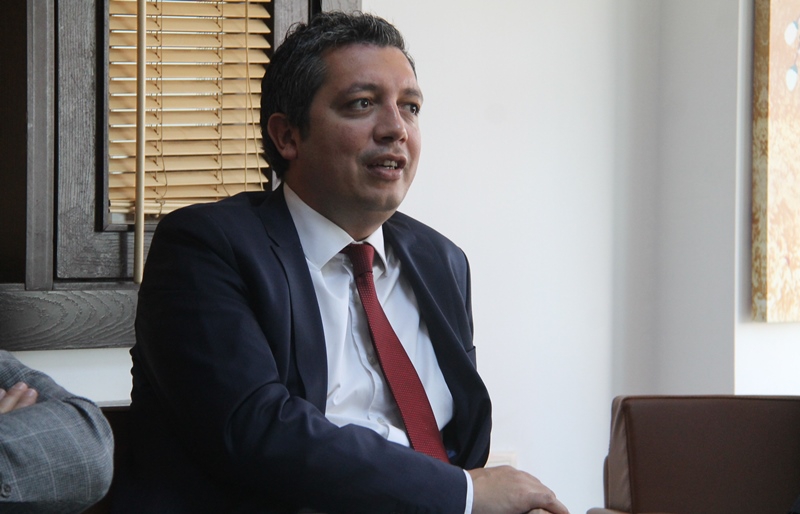 Ceyhan Otomotiv açılışı yaptı, 13 araç sattı 4