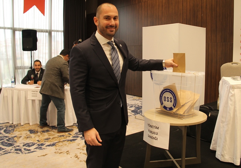 OSS, örnek bir seçimle yönetimini değiştirdi 8