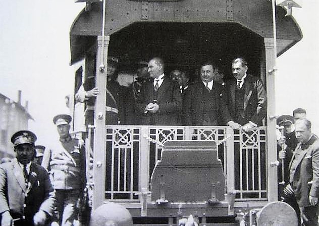 Cumhuriyet Dönemi Renkli Ray Serüvenimizin Kimi Belgeleri (3)