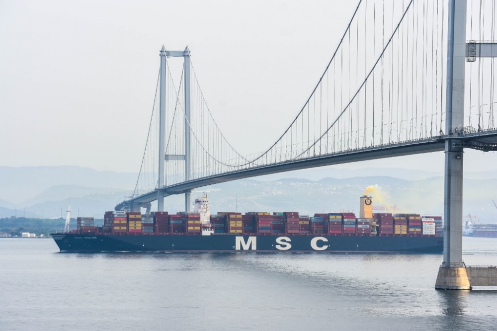 Dünyanın en büyüğü MSC Oscar Asyaport yolunda 6