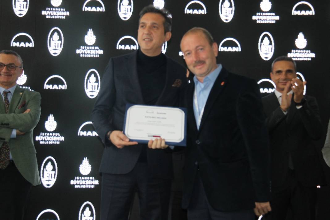 İETT'nin kadın sürücüleri, MAN'dan güvenli sürüş eğitimi aldı 18