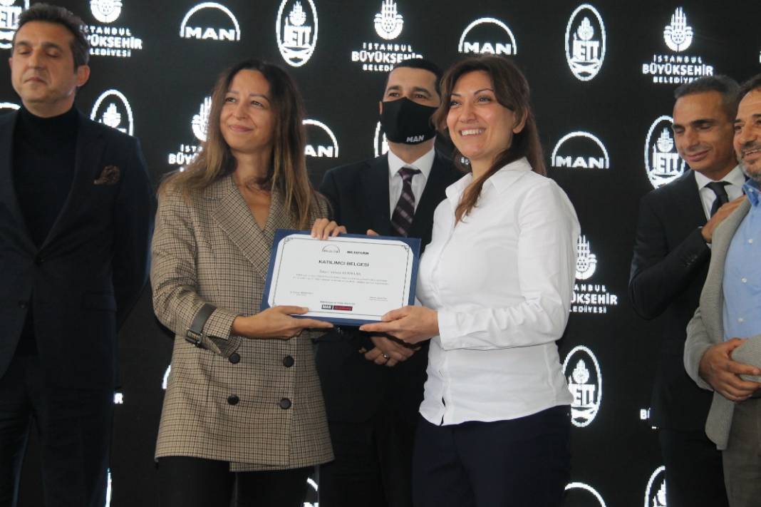 İETT'nin kadın sürücüleri, MAN'dan güvenli sürüş eğitimi aldı 26
