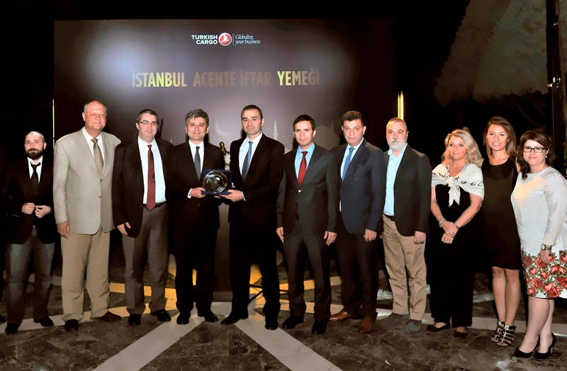 UTİKAD'tan Turkish Cargo'ya teşekkür plaketi