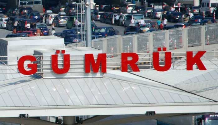 Gümrükler adeta para basıyor