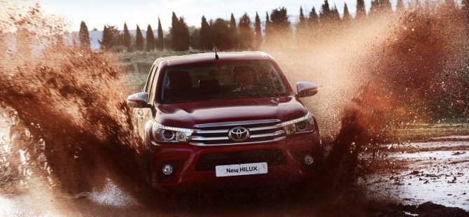 Yeni Toyota Hilux’ın fiyatı açıklandı