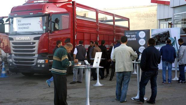 Scania'nın kırkayağı zmirli nakliyecilerle buluştu