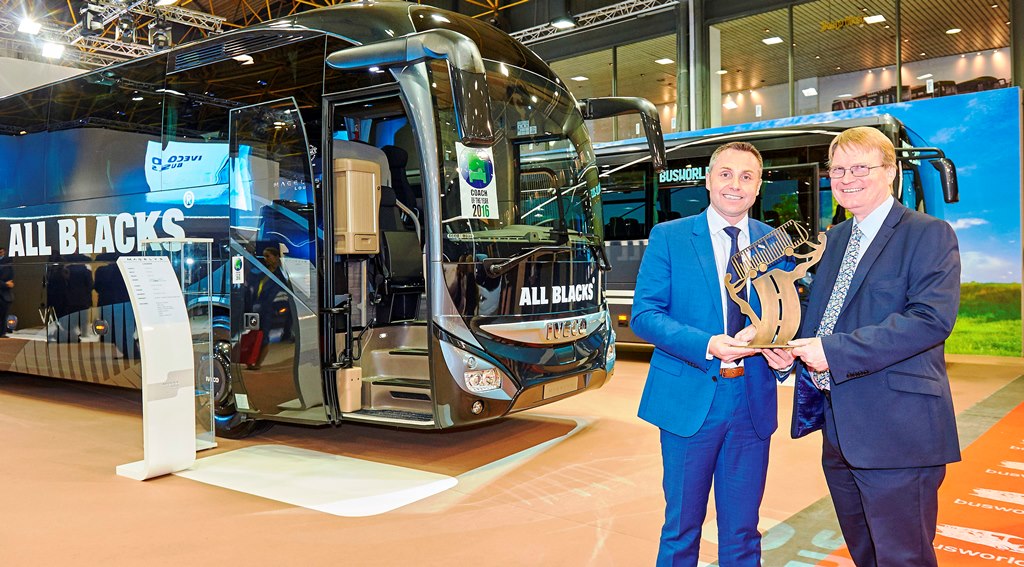 Uluslararası Yılın Otobüsü 2016 Ödülü Iveco'nun