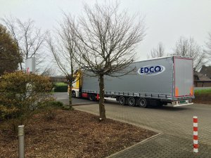 Kässbohrer’den Sneltransport Edco’ya perdeli mega teslimatı