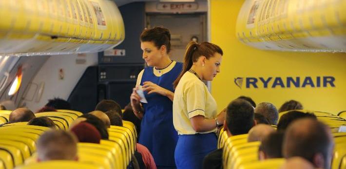 Ryan Air'e 38 bin euro sıcak çay cezası