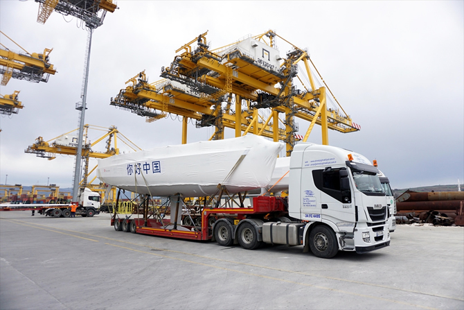 MSC Delia, Asyaport’tan Çin’e yat götürüyor