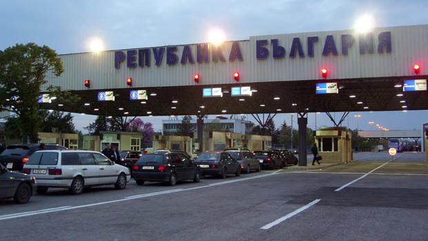 Kapıkule'den TIR giriş çıkışı durdu