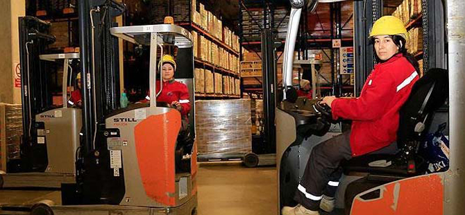 Eskişehir'in kadın forkliftçileri