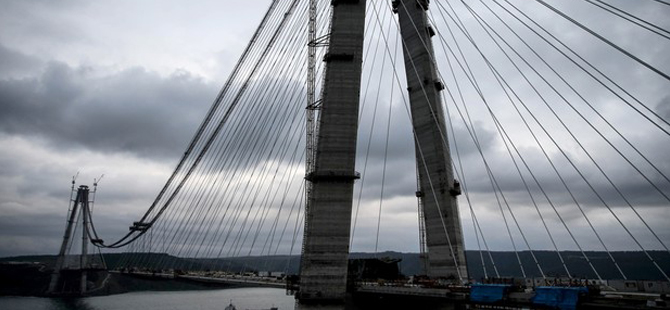 3. Köprü’den kaçak geçen yandı