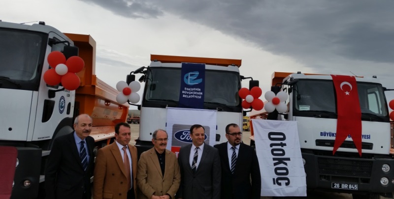 Otokoç'tan Eskişehir'e 10 kamyon teslimatı