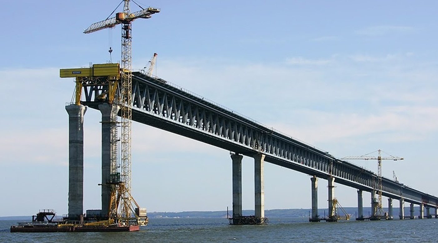 Я мосты построю. Керченский мост строители. Николаев мост южный буг. Крымский мост надвижка. Стройка моста.