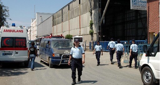 İki gemici banyoda ölü bulundu