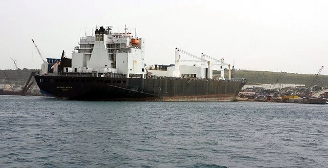 Söküme gelen gemide kaçak akaryakıt yakalandı