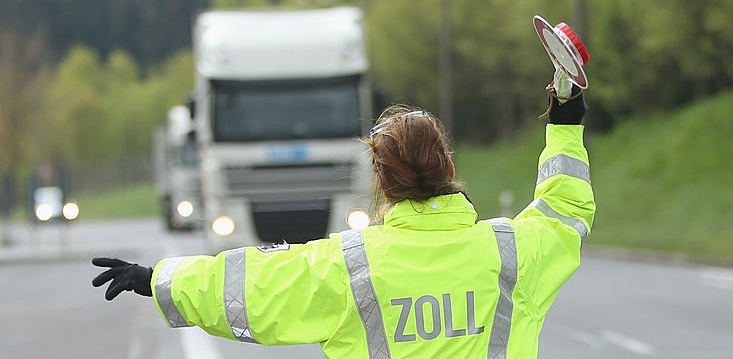 Alman gümrükleri 1 günlüğüne duracak