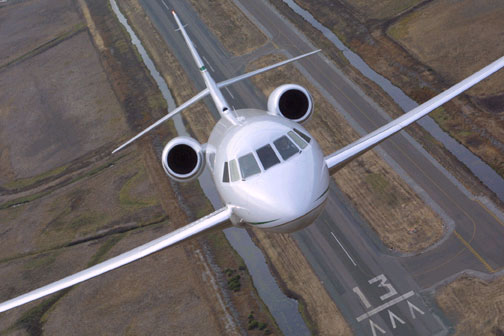 Falcon 2000'in modeli NBAA Fuarı'nda tanıttı