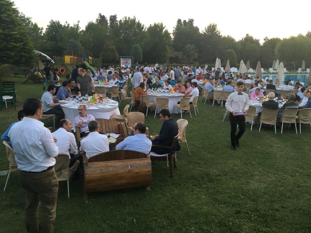 ALIŞAN'dan çalışanlarına iftar yemeği