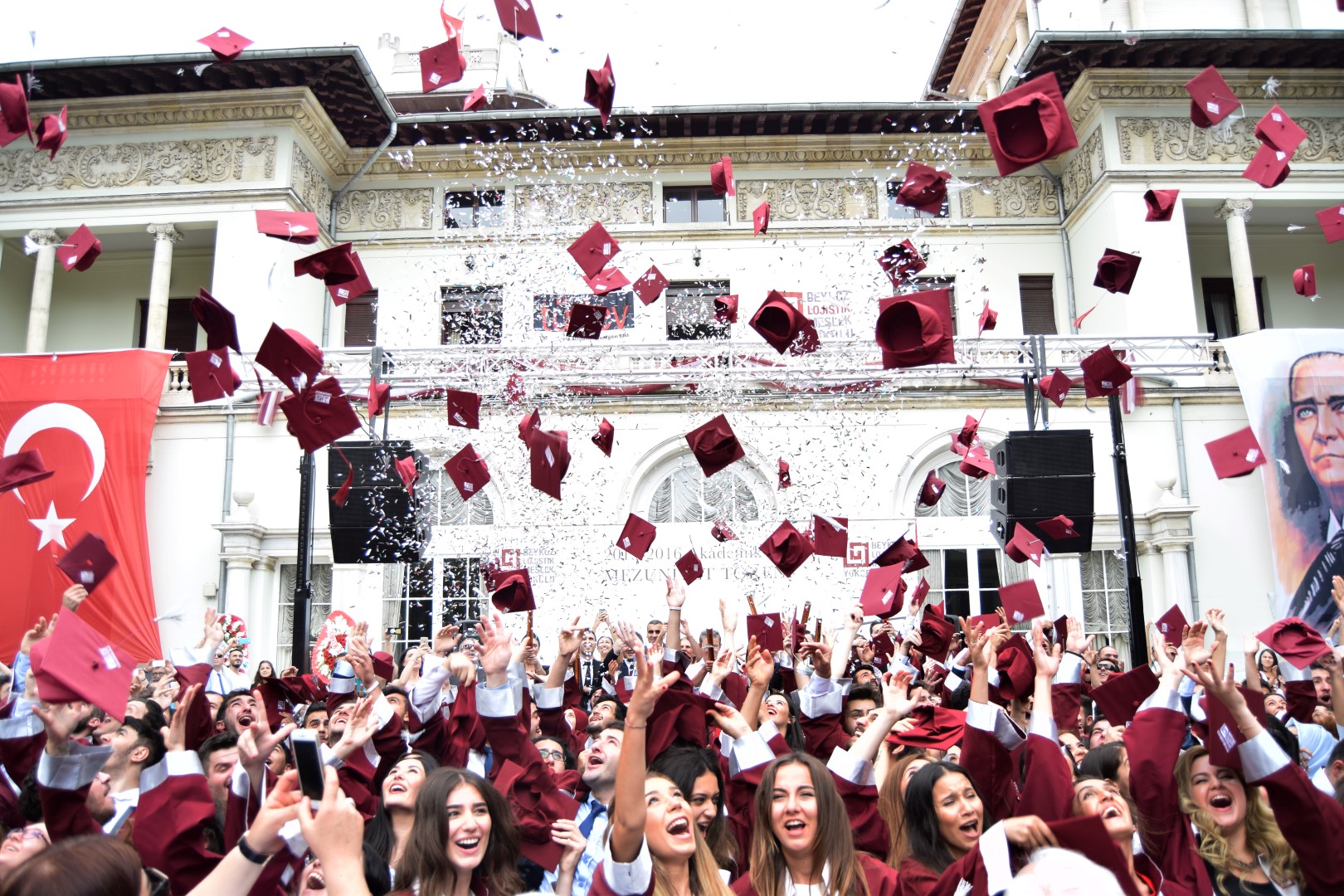 Beykoz Lojistik MYO 7. kez mezun verdi