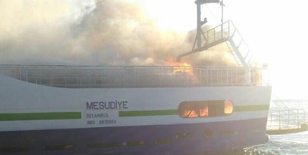 Mesudiye Feribotu'nda yangın