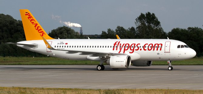 Pegasus'un ilk A320neo'su Sabiha Gökçen'e indi