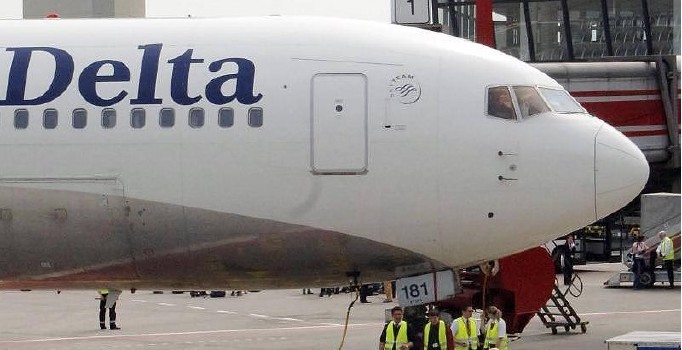 ABD'li dev firmanın bilgisayar sistemi çöktü, uçuşlar durdu