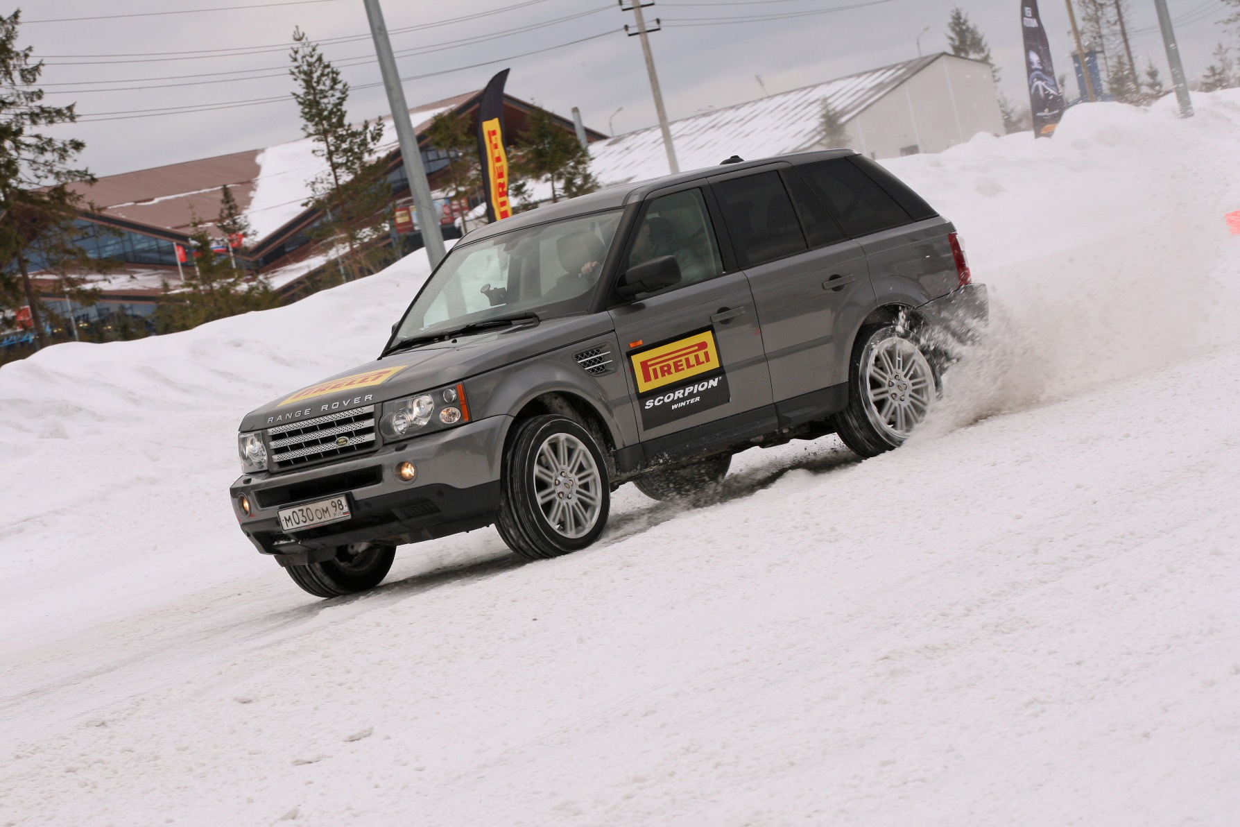 Pırellı Scorpion Winter,kışa meydan okuyor