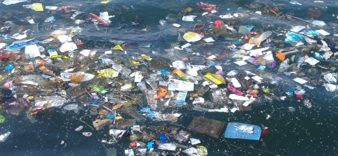 Denizlerden 200 bin poşet çöp toplandı