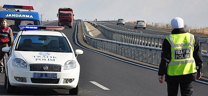 FSM Köprüsü'nde TIR, kamyon ve otobüs alarmı!