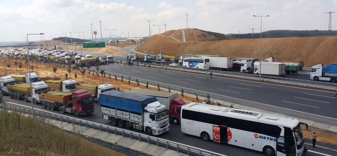 3. köprüde fiyat isyanı: "Kamyonları sırtımızda taşıyalım"