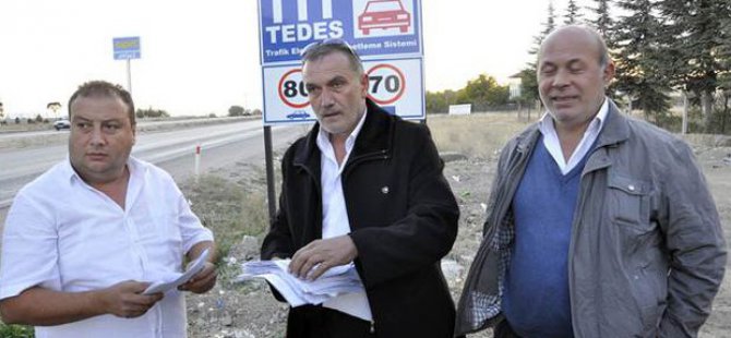 Otobüs şoförü yolcuları indirip eylem yaptı: "Her sabah evime ceza geliyor!"