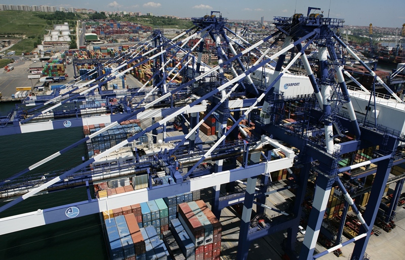 Marport’ta elleçlenen konteyner uzunluğu dünyayı 3 kez turluyor