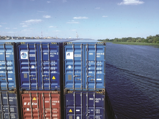 Arkas Line konteynerleri Ukrayna’nın en uzun nehrinde