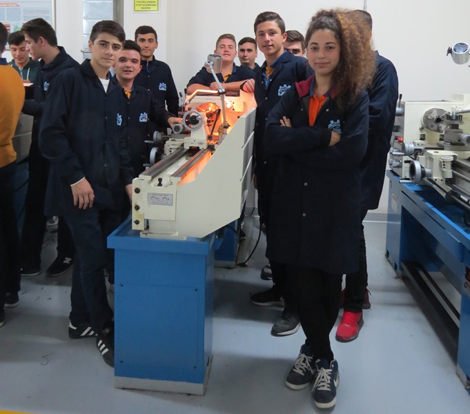 600 öğrencinin ders kitapları Hıdır Usta'dan