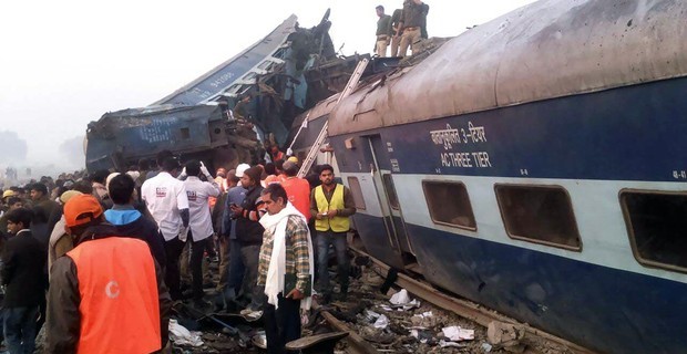 Tren kazası: 90 ölü, 150'den fazla yaralı var