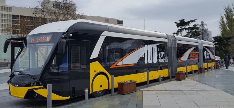 Bu otobüs hem yerli, hem %100 elektrikli