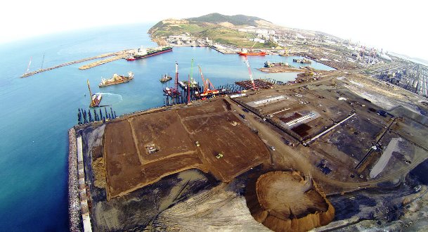 Petkim Konteyner Limanı kapılarını açıyor